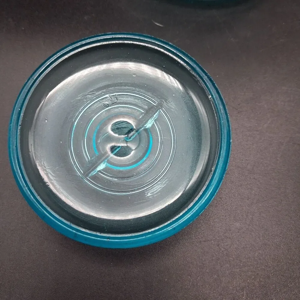 Tight Seal antique aqua